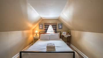 2 Schlafzimmer, Schreibtisch, Bügeleisen/Bügelbrett, WLAN