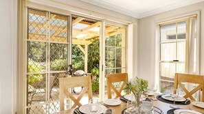 Dining - The Porthole of Huskisson by Experience Jervis Bay (Huskisson)