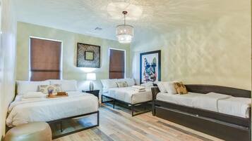 5 bedrooms, desk, iron/ironing board, travel cot