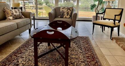 Overlooks Egret Island in Baynard Park. Pet friendly, pool and large lawn.