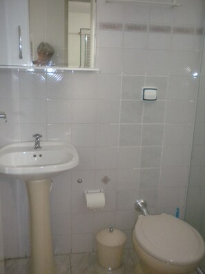 Shower - Apto Villagio Marandubs (Maranduba)