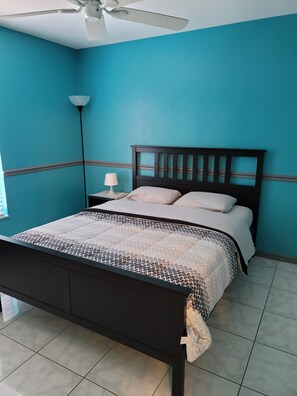 3 bedrooms, iron/ironing board, free WiFi, bed sheets - Super Clean Vacation Villa with Pool (North Port)