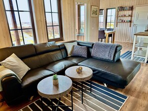 Smart-TV, Bücher, Musikbibliothek, Videothek