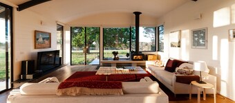 Red Hill Ridge Luxury Dromana Retreat