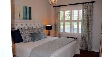 4 chambres, fer et planche à repasser, lit parapluie, Wi-Fi