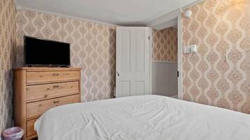 1 quarto, ferros/tábuas de passar roupa, Wi-Fi, roupa de cama