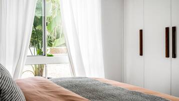 3 bedrooms, WiFi, bed sheets