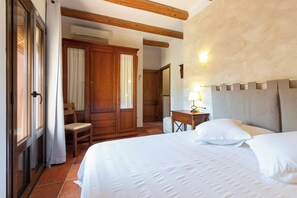 6 chambres, Wi-Fi gratuit, draps fournis