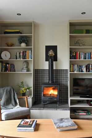 Interior - Historic Townhouse in Clifden with courtyard+ balcony overlooking
Clifden Bay (Clifden)