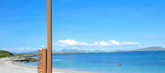 Historic Townhouse in Clifden with courtyard+ balcony overlooking
Clifden Bay