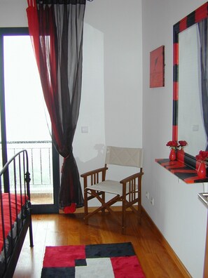 Interior - Luxury Villa With Private Heated Pool, Games Room, 160 degrees sea view, WiFi (Ribeira Brava)