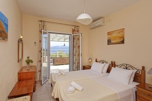 2 chambres, fer et planche à repasser, Wi-Fi, draps fournis