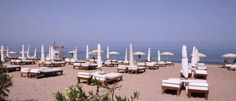 Beach nearby, beach towels