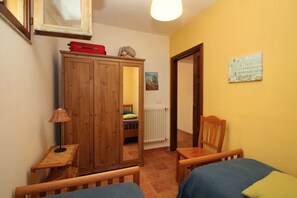 2 chambres, lit parapluie, Wi-Fi gratuit, draps fournis
