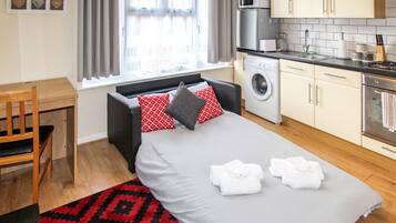 1 bedroom, iron/ironing board, WiFi, bed sheets