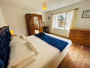 3 soverom, reiseseng for barn, wi-fi (inkludert) og sengetøy