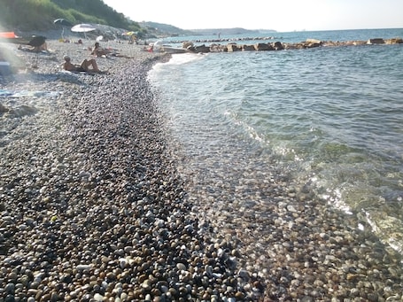 Beach. B&B Le Pietre Ricce - Majella National Park and Trabocchi Coast - Abruzzo