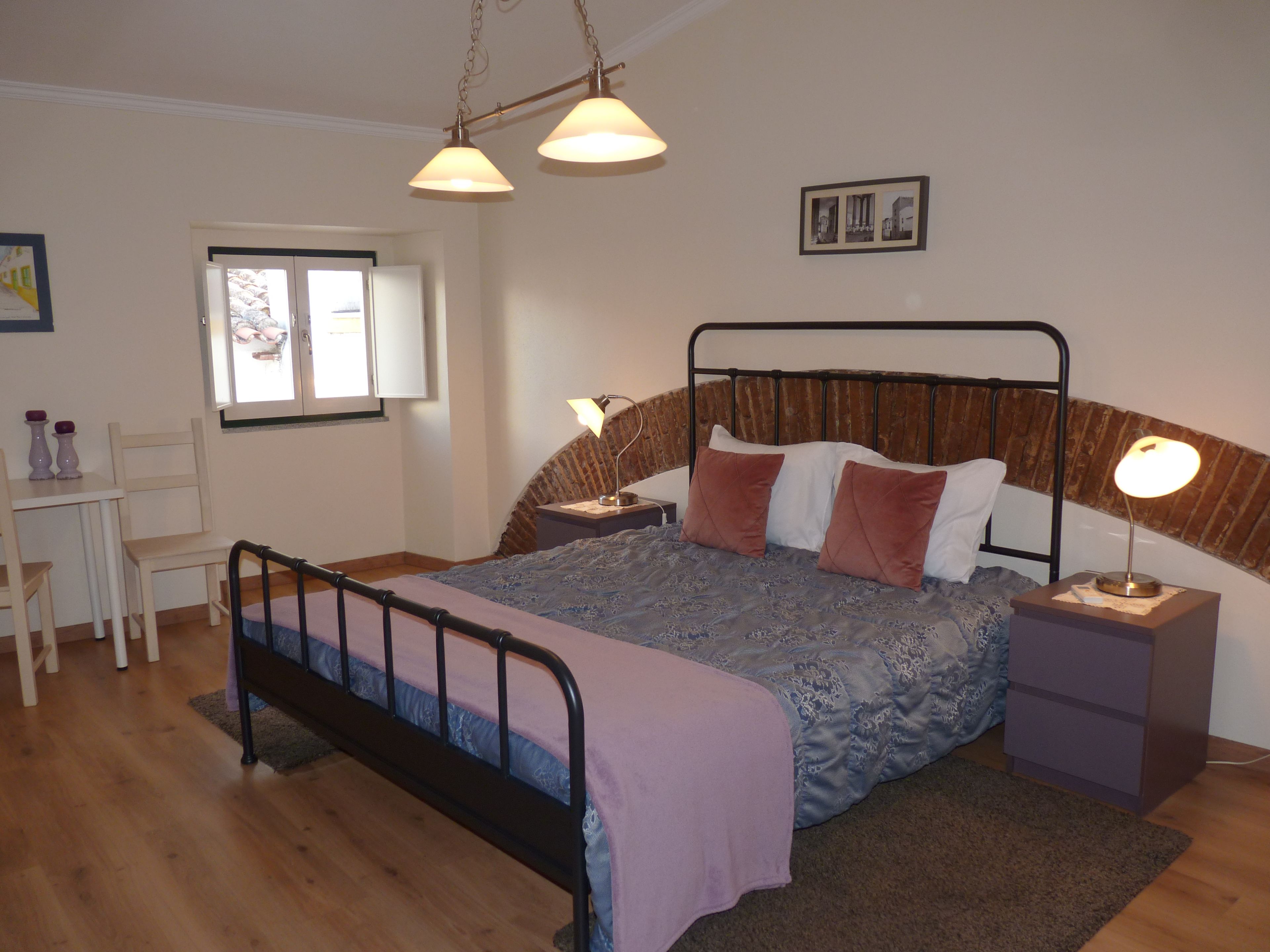 1 bedroom, desk, iron/ironing board, WiFi (free)