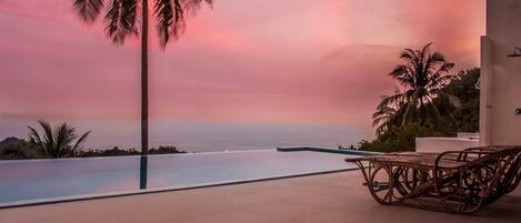 An infinity pool