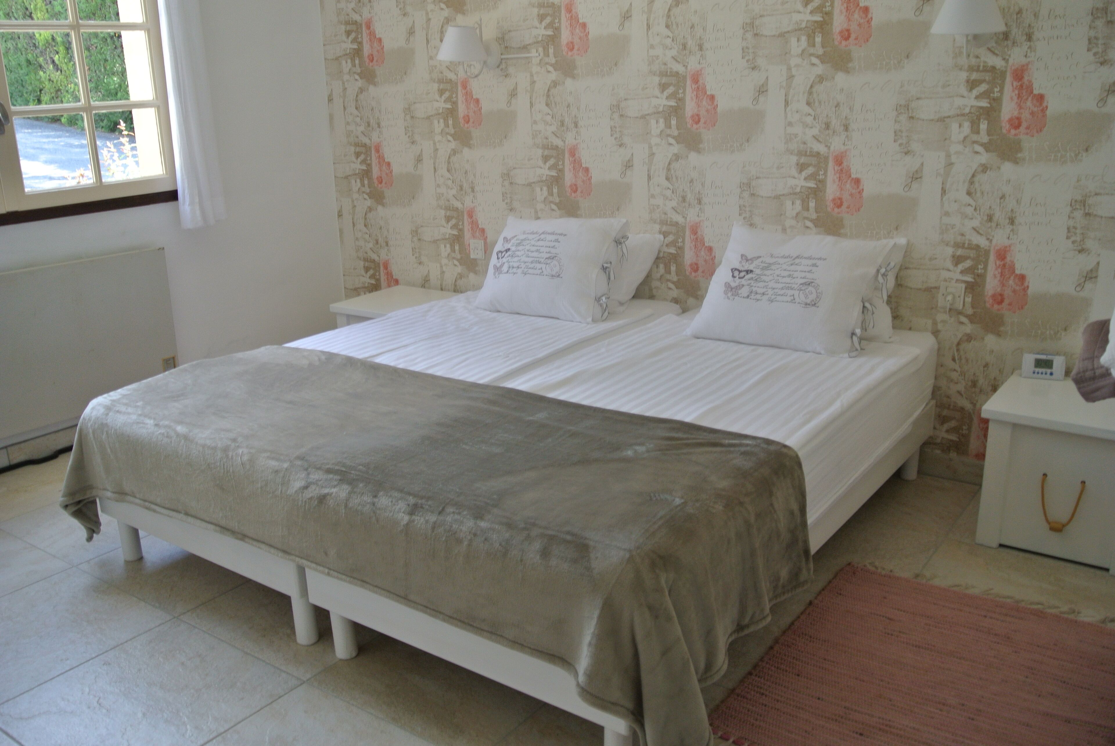 4 間睡房、熨斗/熨衫板、可攜式嬰兒床、免費 Wi-Fi