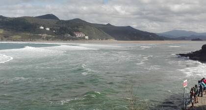 MUNDAKA HOME E-BI 260, With Good Access, Kitchen / Lounge / 2Hab. WIFI, PARKING.