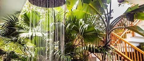 Enceinte de lâhĂ©bergement