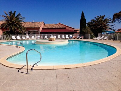 Air-conditioned fisherman's cottage, private garden, swimming pool, sauna, hammam, jacuzzi