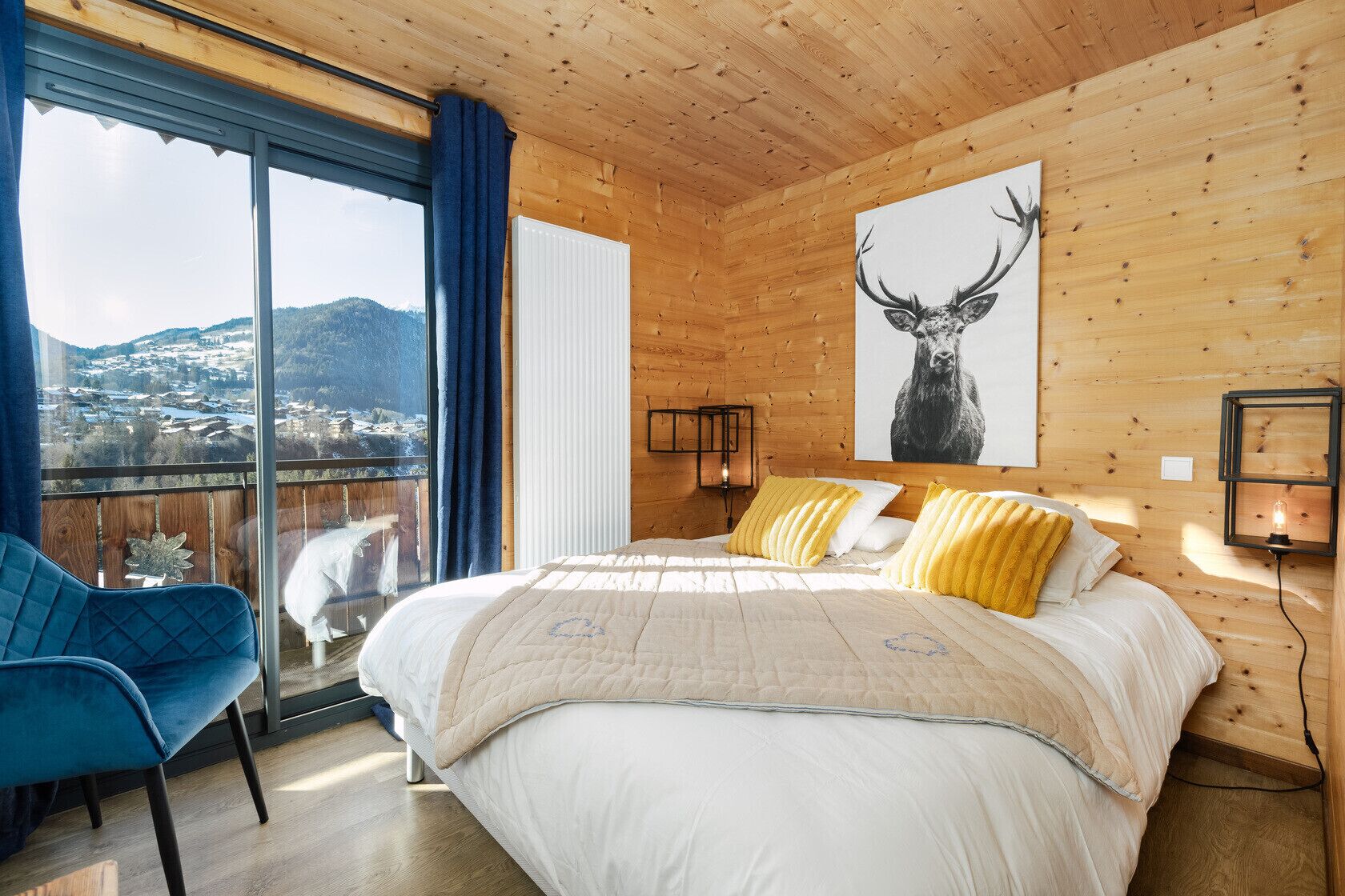 6 bedrooms, soundproofing, iron/ironing board, travel crib