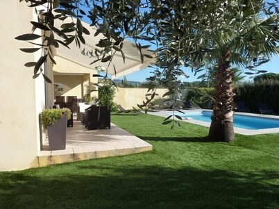 Charming villa with heated pool in quiet, 6/8 people, Gulf of St Tropez