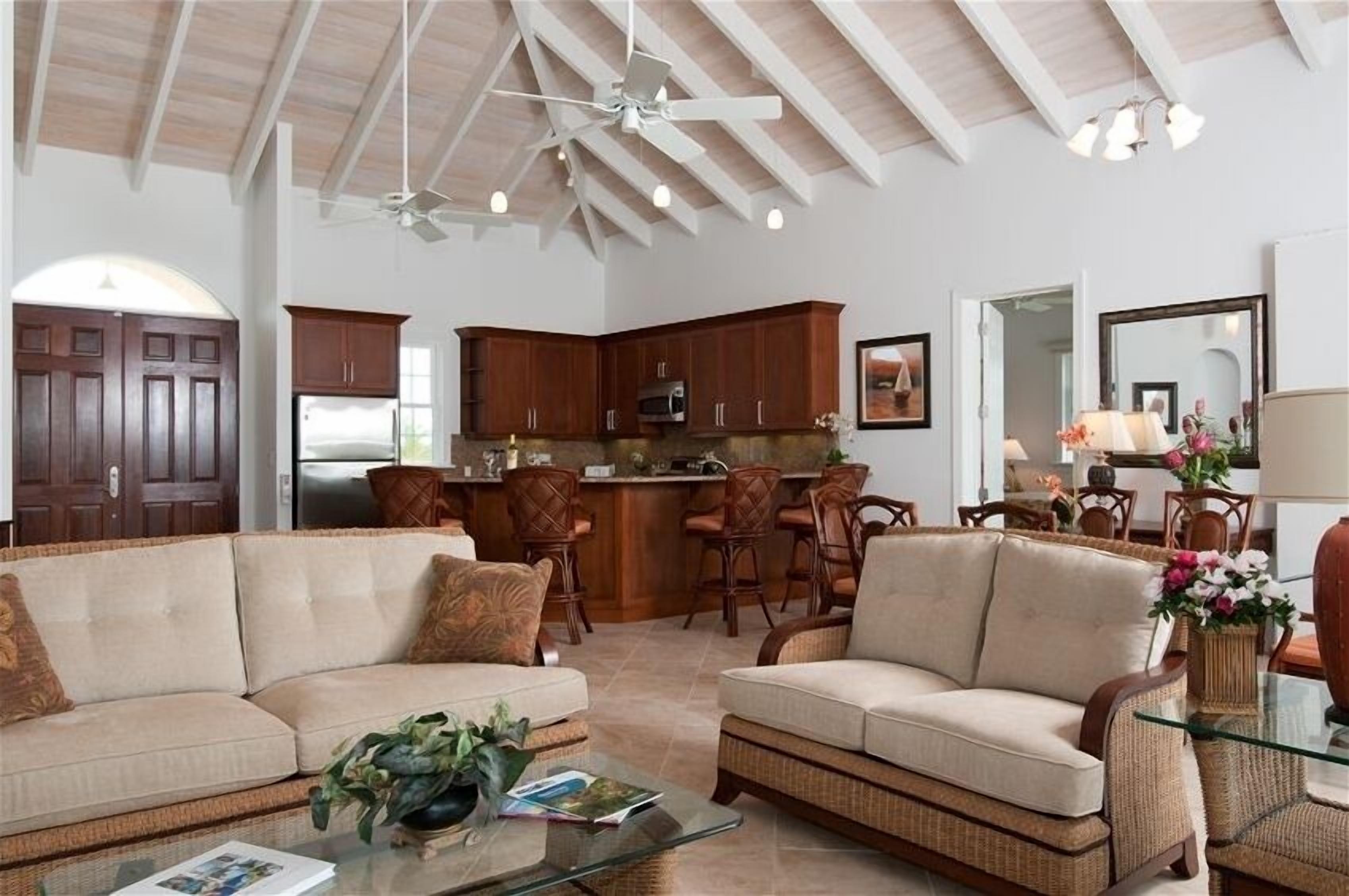 テレビ、DVD プレーヤー、書庫、ステレオ