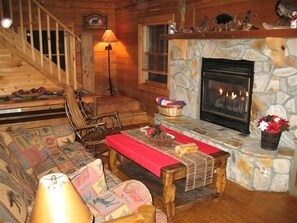 Smart TV, fireplace - Peaceful Real Log Cabin Rushing Trout Stream Brand New Jacuzzi Hot Tub (deep gap)