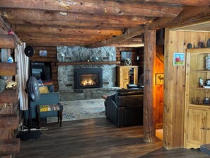 Interior - Perfect Readaway Vacation Spot (Tupper Lake)