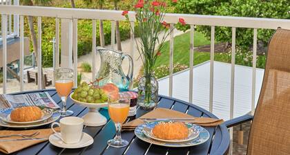 Prime Beachfront with Views, Views, Views!