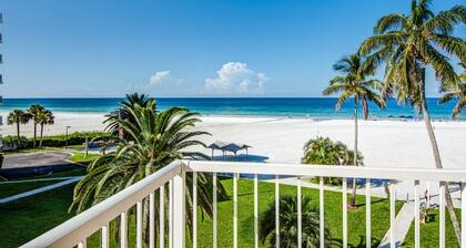 Merenrannalla näköalalla, näkymät, näkymät!