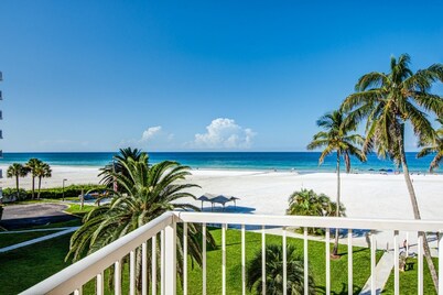 Prime Beachfront with Views, Views, Views!