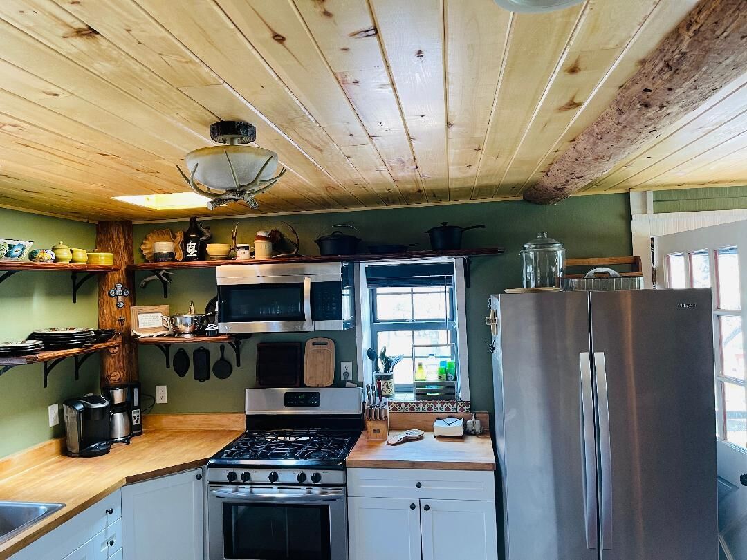 冰箱、微波炉、烤箱、炉灶