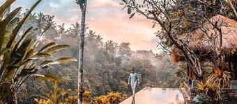 Stylish Open Air Villa in Best Ubud, Bali Location!