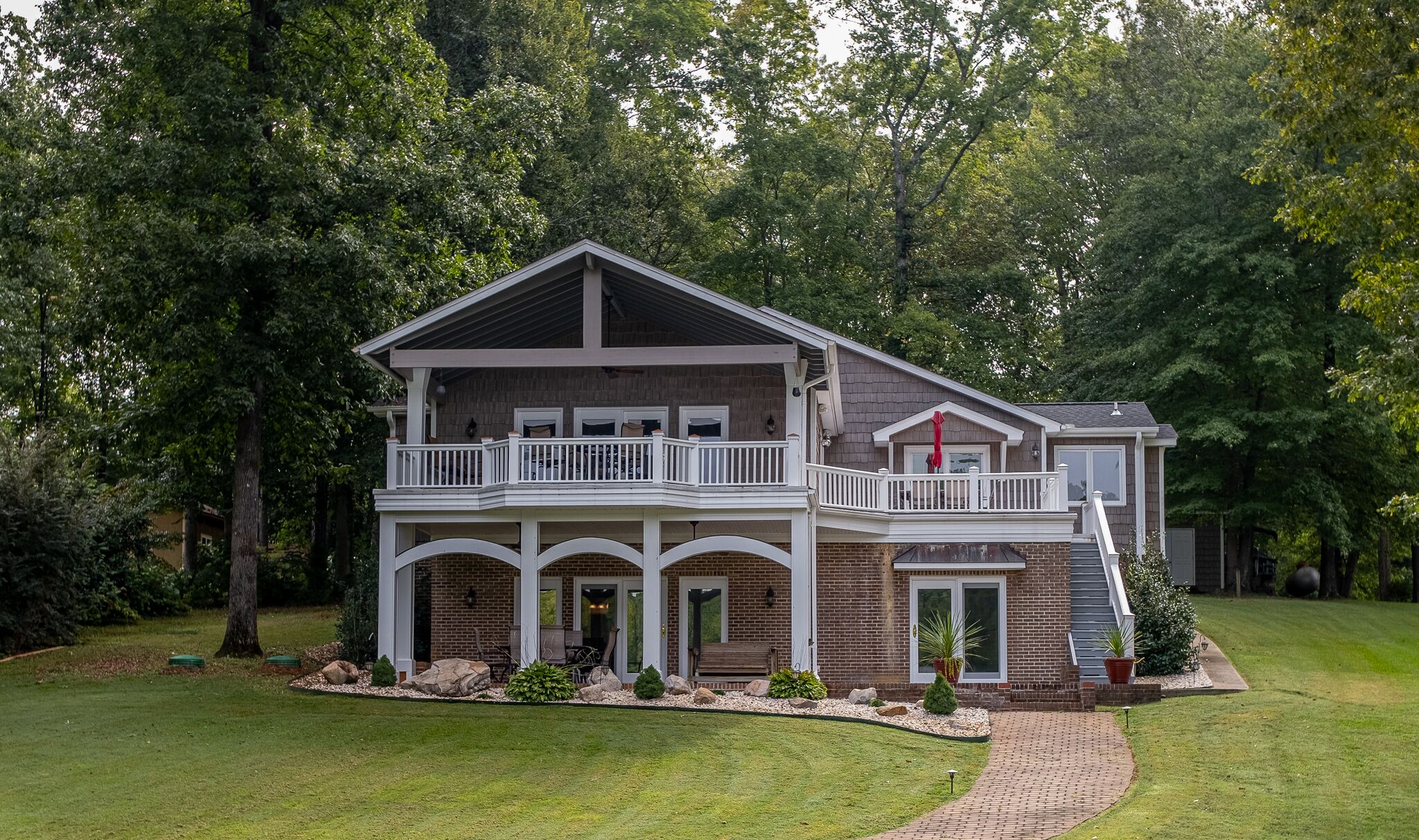 Amazing home w/ great view, boat house w/ top deck, deep water, & Splash Island