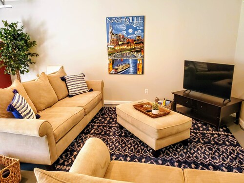 ✨Private Guest House - 4mi from Downtown 🎸& 12 South 🛍️