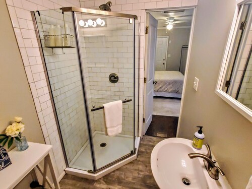 ✨Private Guest House - 4mi from Downtown 🎸& 12 South 🛍️