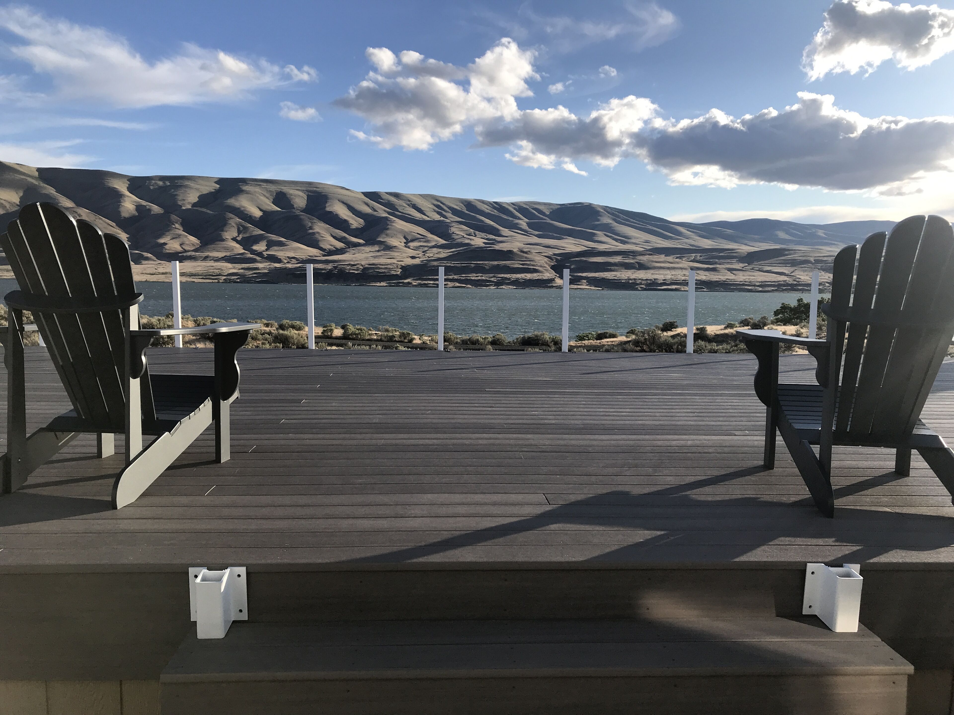 Best deck in all of Desert Aire and over 800 sqft!