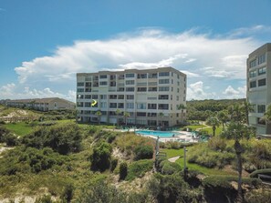 Exterior - Beautiful Oceanfront Condo With Breathtaking Beach Views (Fernandina Beach)