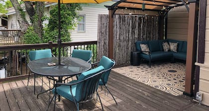 Artsy / Zen Bungalow W. Asheville: a pie de cafeterías, restaurantes, bares, parque