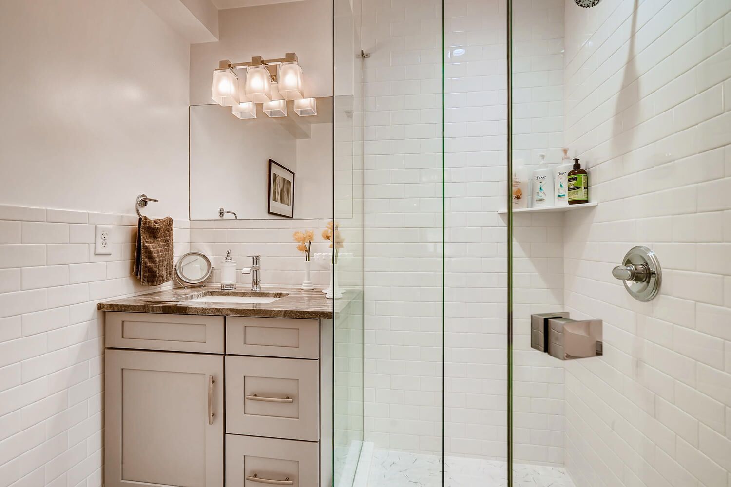 Downstairs bathroom 