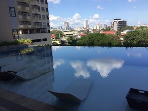 Utomhuspool