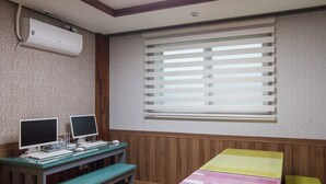 Shared Dormitory, Women only | Shared kitchen | Shared fridge, shared microwave - Harmony Guesthouse - Hostel (Incheon)