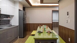 Breakfast area - Harmony Guesthouse - Hostel (Incheon)