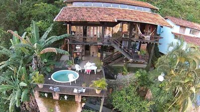 BEAUTIFUL HOUSE CLOSE TO NATURE AND THE CITY LIFE - CLOSE FROM RIOCENTRO