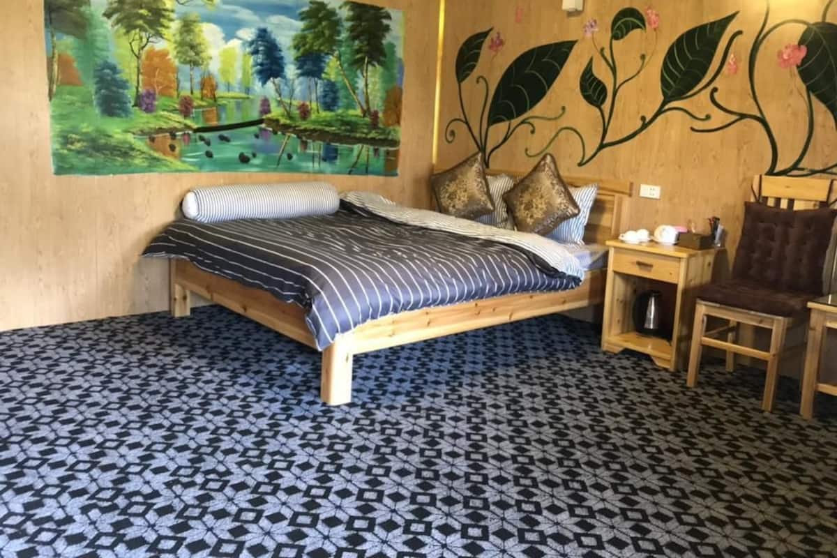 Deluxe Double Room, Garden View | Desk, WiFi (free)