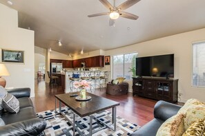 Smart TV, fireplace, offices